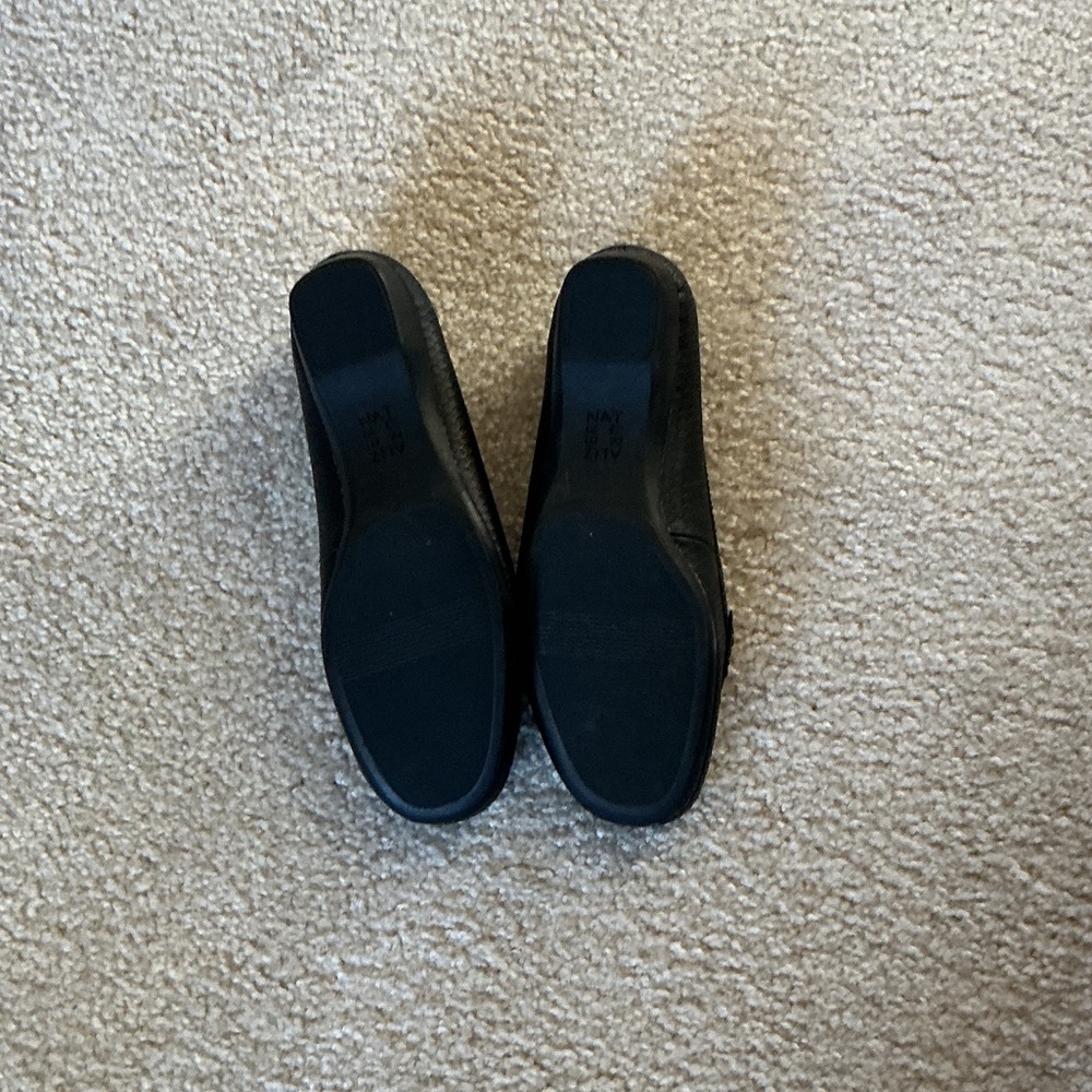 Naturalizer Black Loafers with Gold Accent - Picture 5 of 6